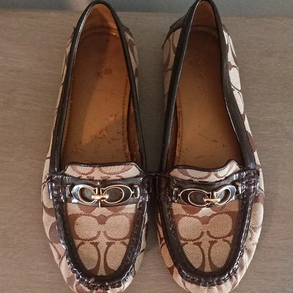 Coach signature loafers ❤️ - Picture 2 of 8